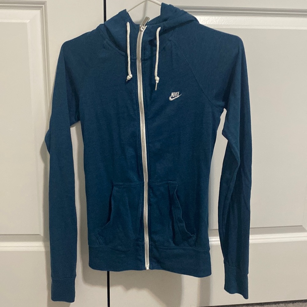 blue nike zip up hoodie